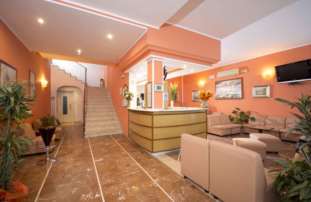 Hotel Veliero Rimini Bagian luar foto