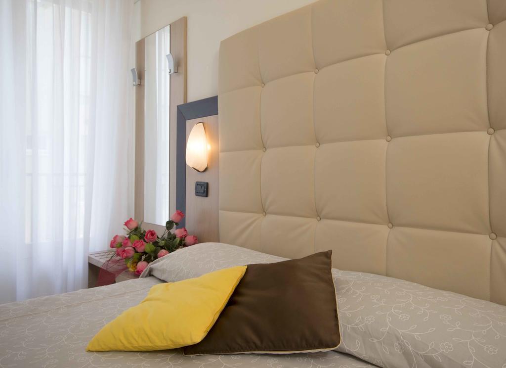 Hotel Veliero Rimini Ruang foto