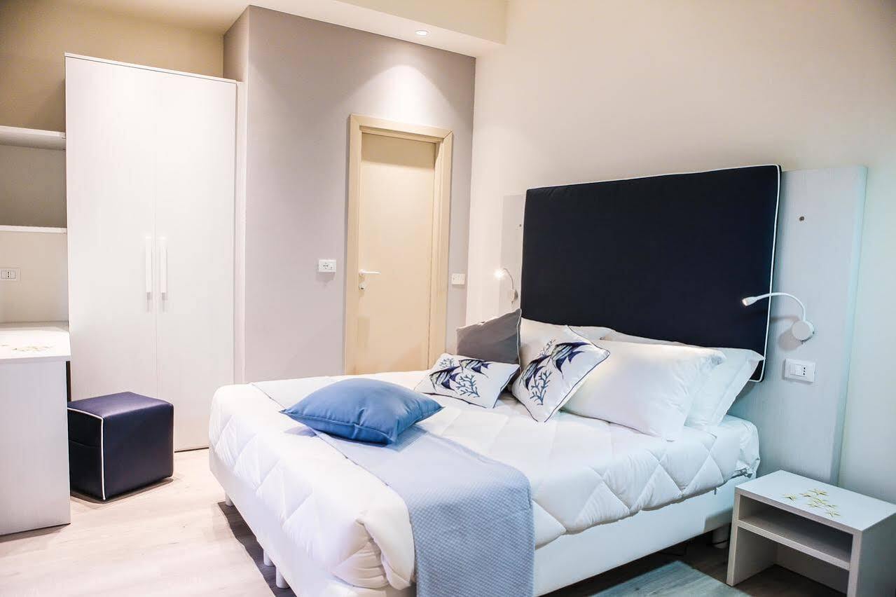 Hotel Veliero Rimini Bagian luar foto